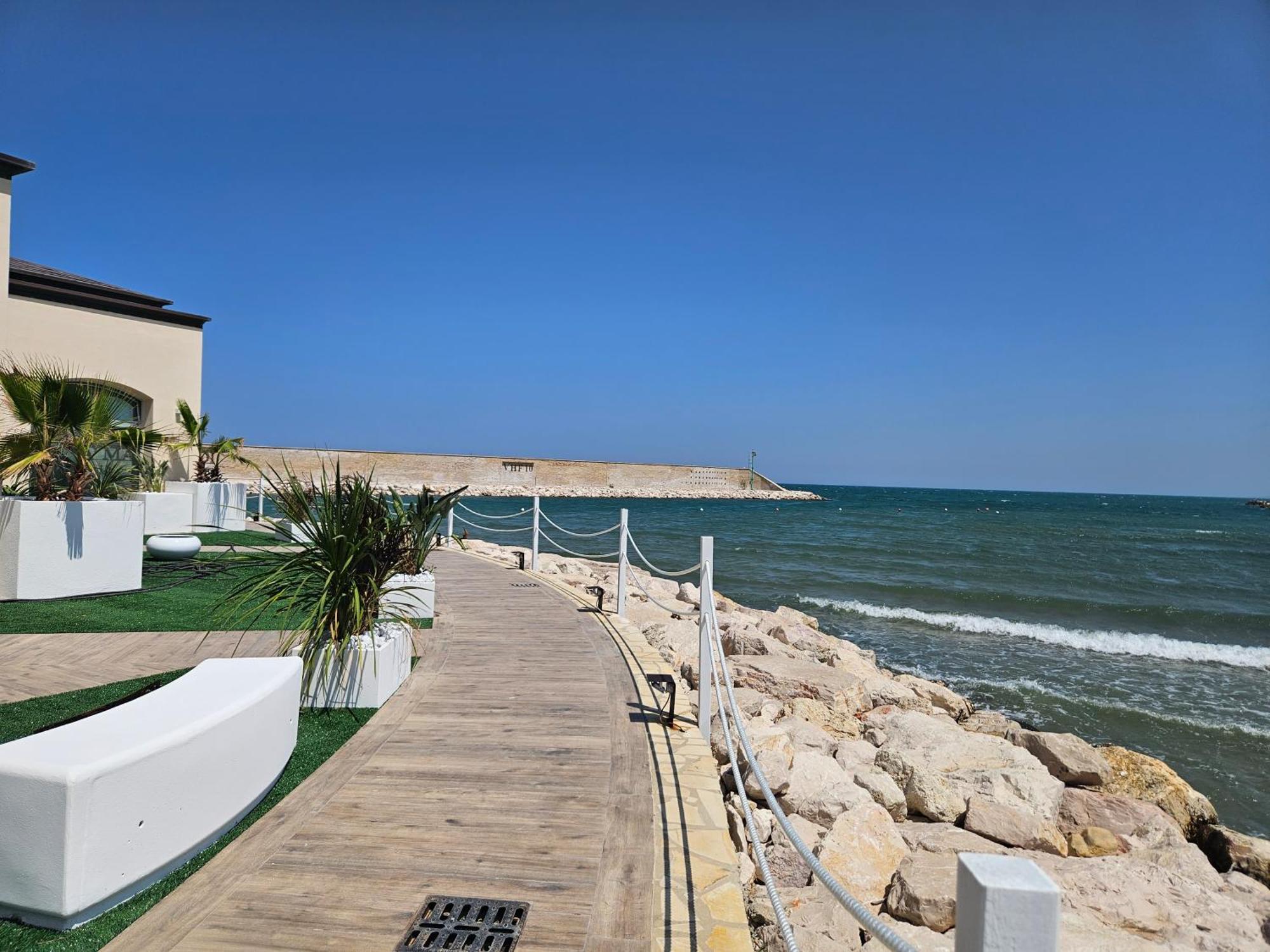 Dada Suites And Sea 新萨尔沃 外观 照片