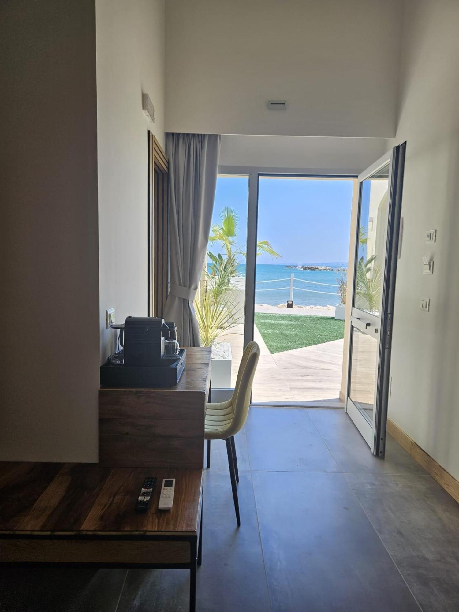 Dada Suites And Sea 新萨尔沃 外观 照片